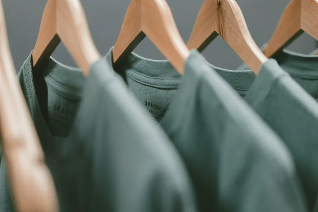 unsplash_Won79_9oUEk_printed tshirt.webp